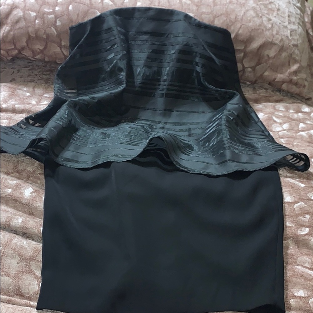 Midi strapless bell sheer top black